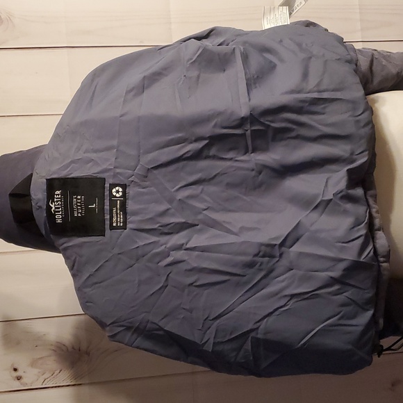 Trendy HOLLISTER CROP CORDUROY PUFFER JACKET WOMEN'S (L) - Like New! - Picture 14 of 16